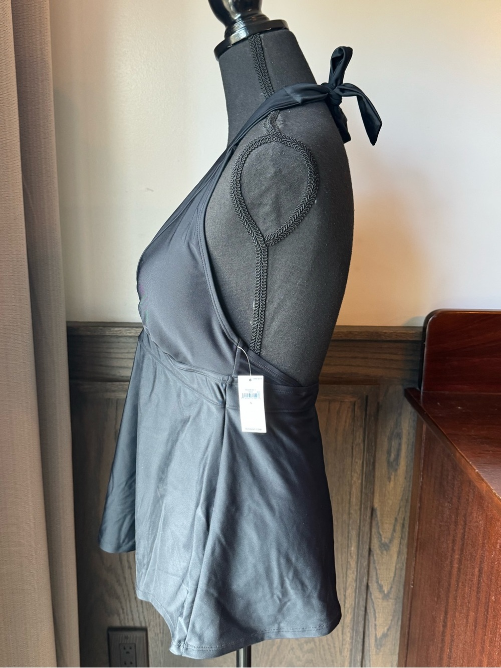 Old Navy Black Halter Swim Top large NWT - Picture 5 of 7